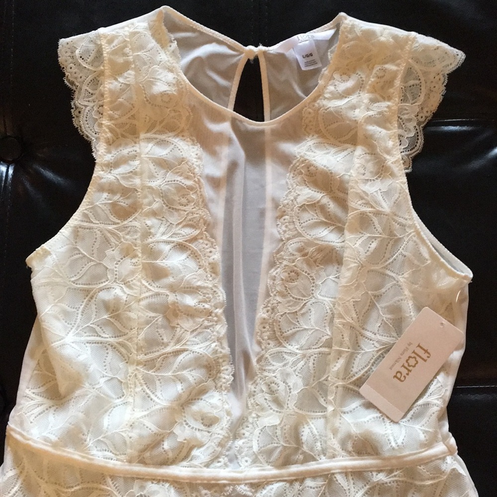 Flora ivory large bodysuit Teddy sheer 🎀 NWT